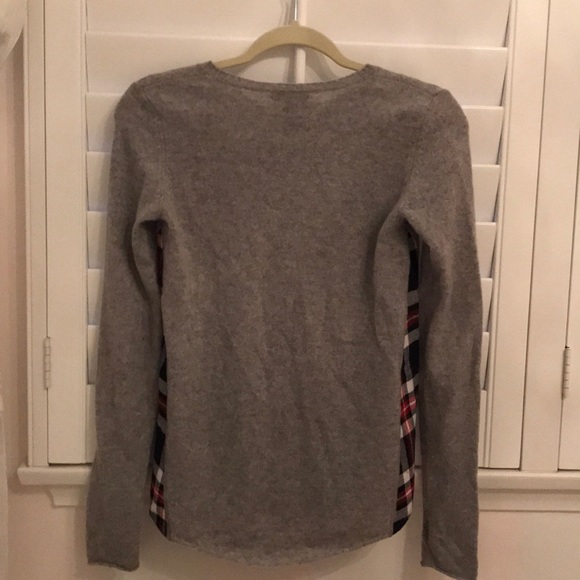 Grey Cashmere Sweater with Plaid Detailing - Picture 2 of 2